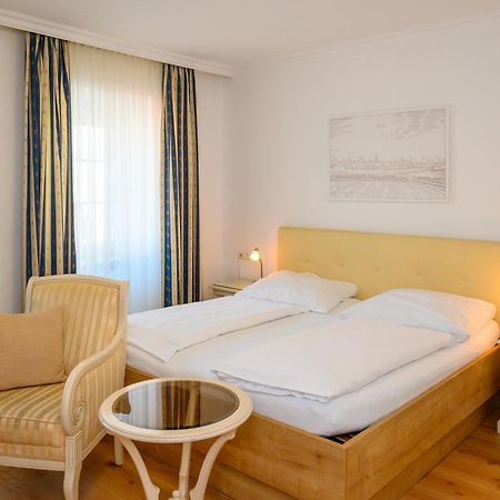 Appartement-Hotel Gh Zum Goldenen Schiff 엔스 외부 사진