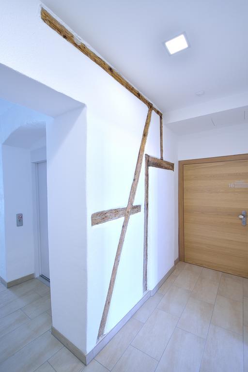 Appartement-Hotel Gh Zum Goldenen Schiff 엔스 외부 사진