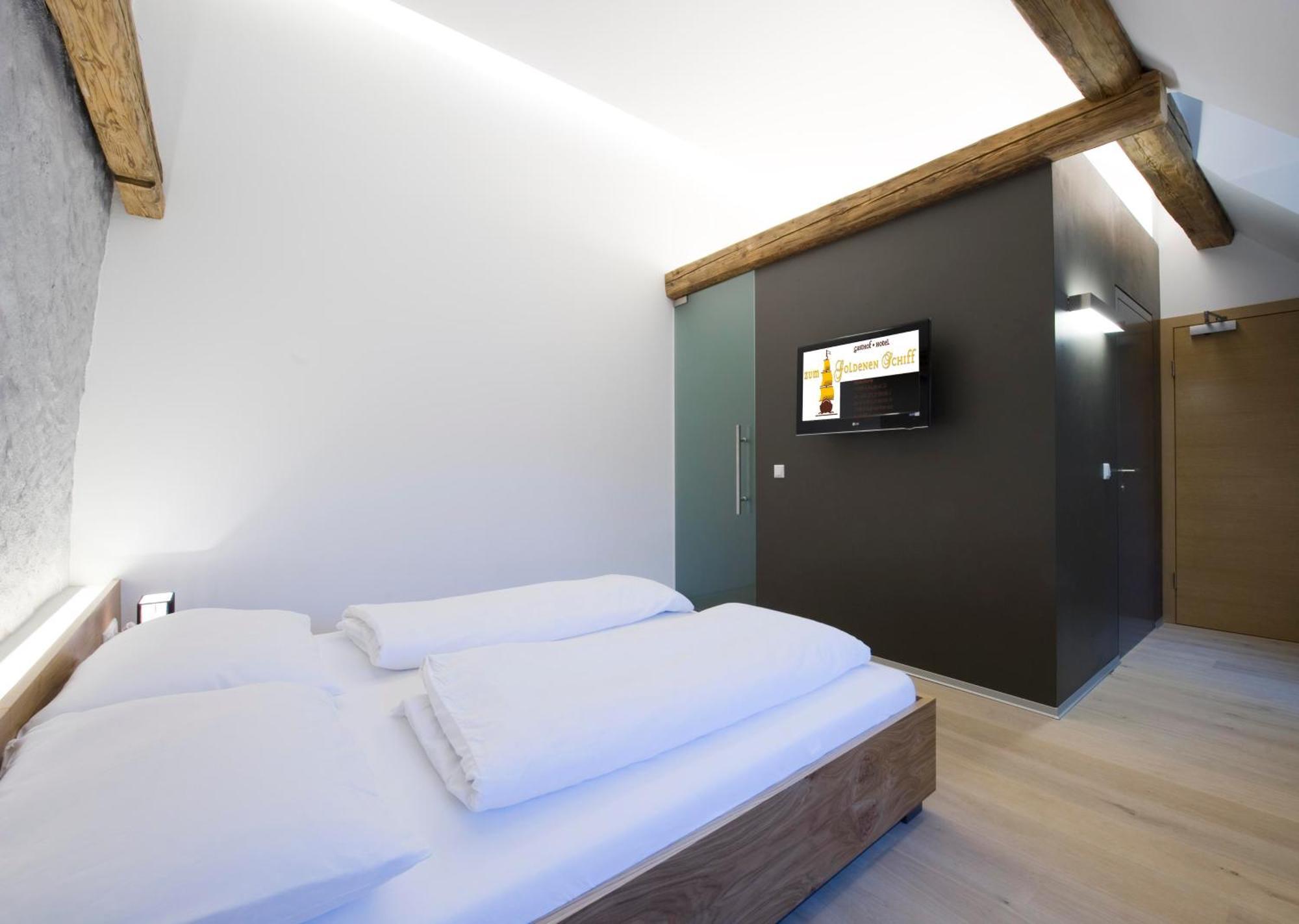 Appartement-Hotel Gh Zum Goldenen Schiff 엔스 외부 사진