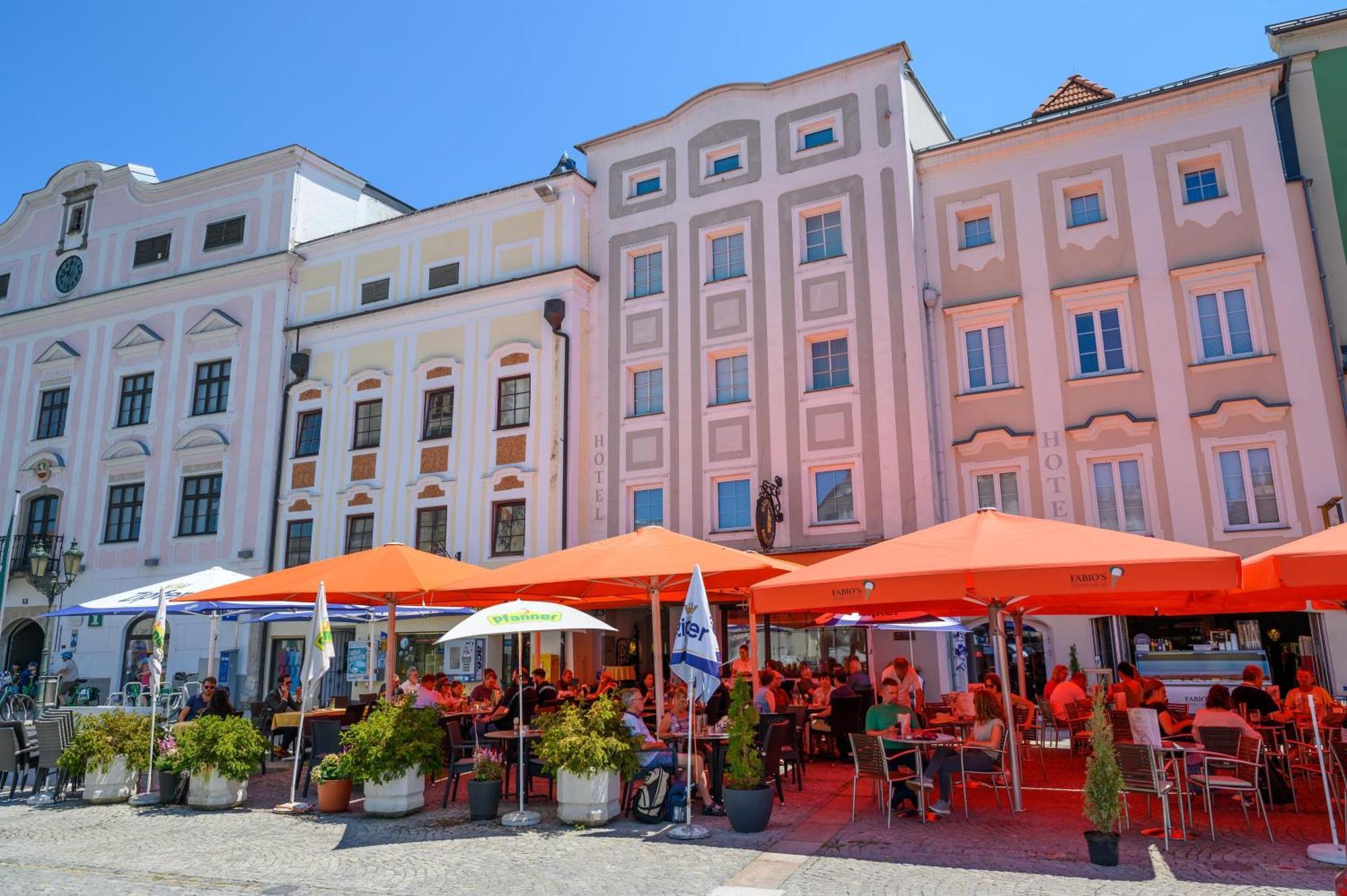 Appartement-Hotel Gh Zum Goldenen Schiff 엔스 외부 사진