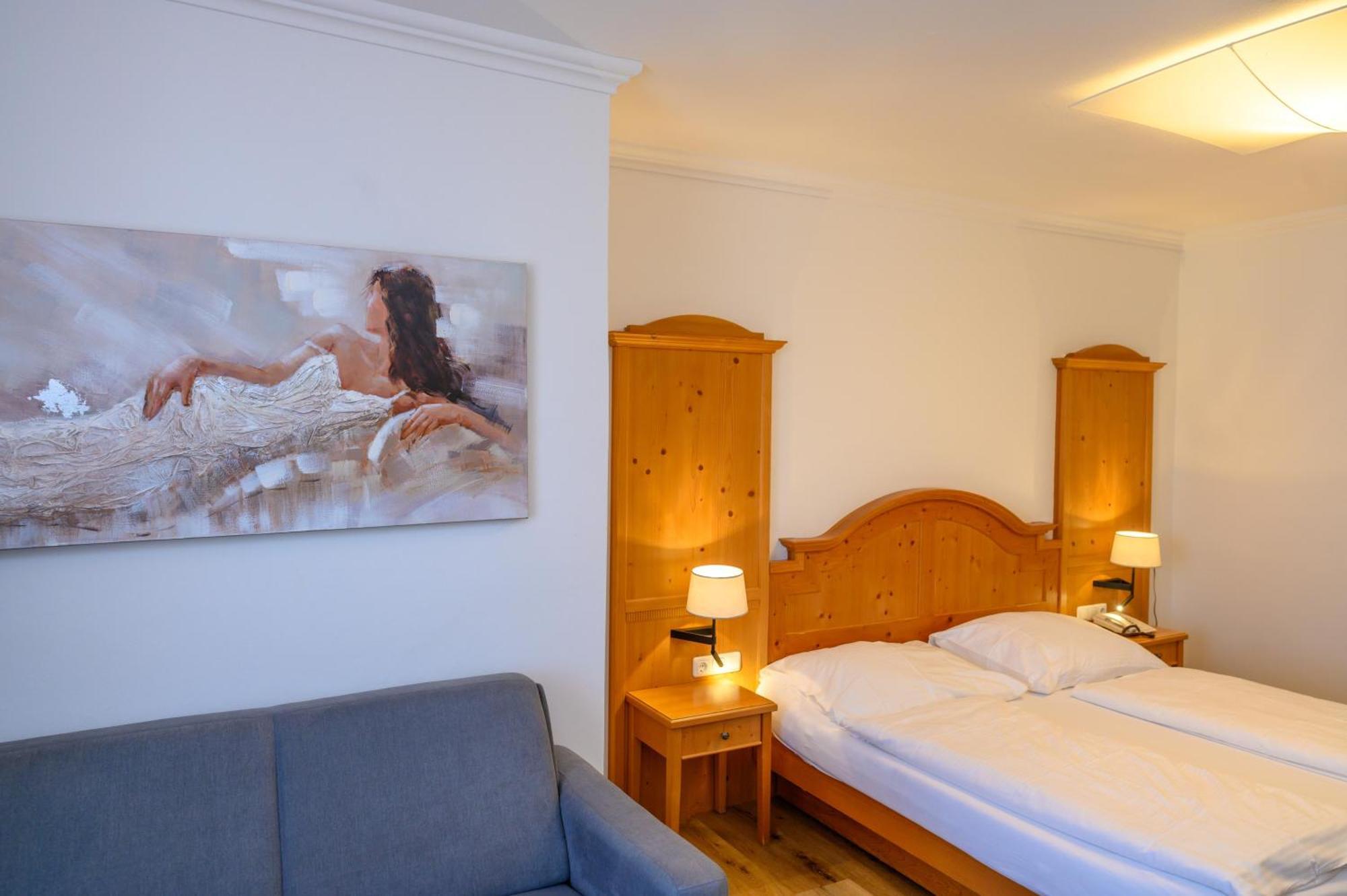 Appartement-Hotel Gh Zum Goldenen Schiff 엔스 외부 사진