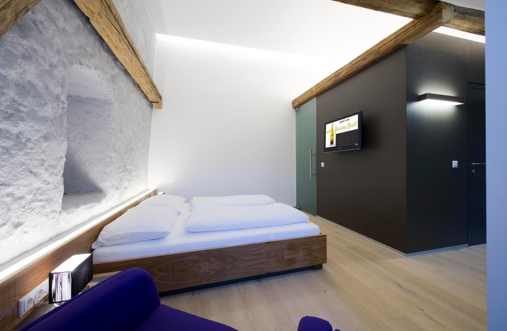 Appartement-Hotel Gh Zum Goldenen Schiff 엔스 외부 사진