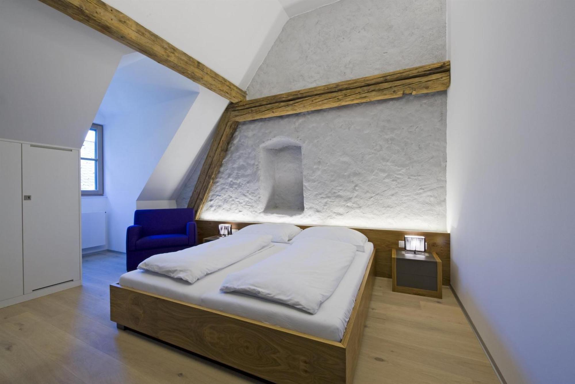 Appartement-Hotel Gh Zum Goldenen Schiff 엔스 외부 사진