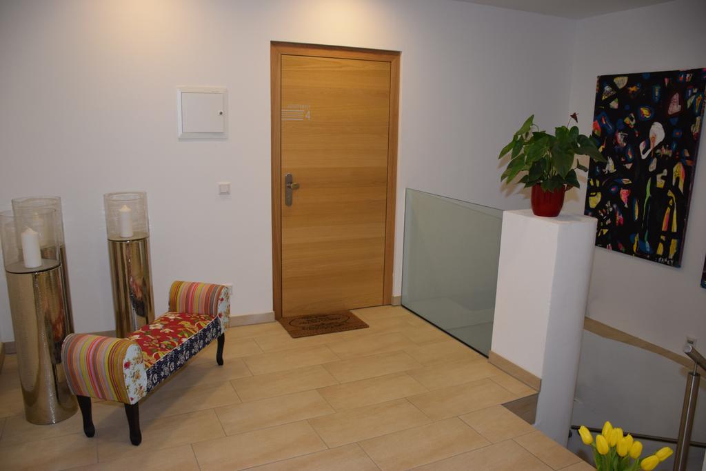 Appartement-Hotel Gh Zum Goldenen Schiff 엔스 외부 사진