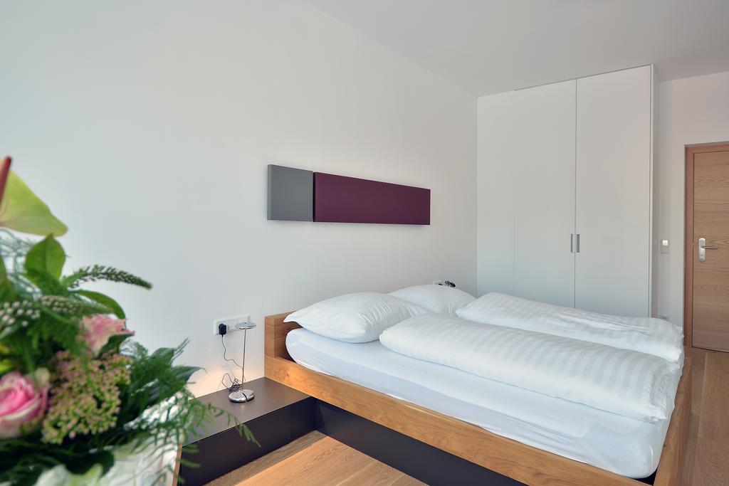 Appartement-Hotel Gh Zum Goldenen Schiff 엔스 외부 사진