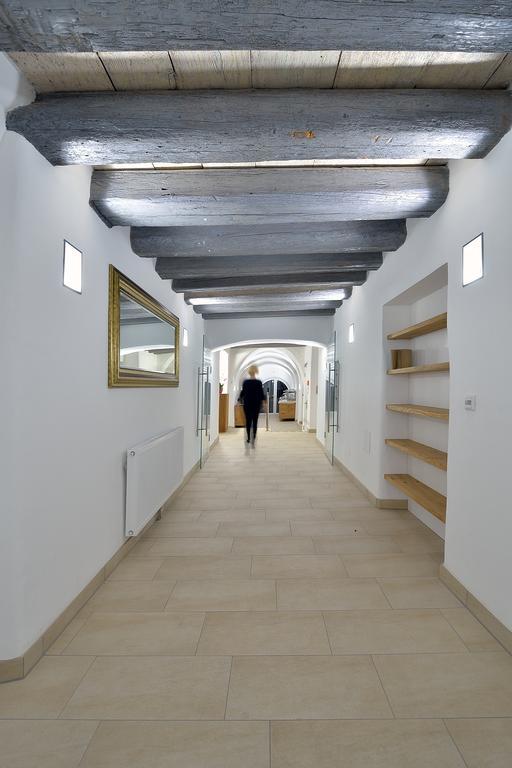 Appartement-Hotel Gh Zum Goldenen Schiff 엔스 외부 사진