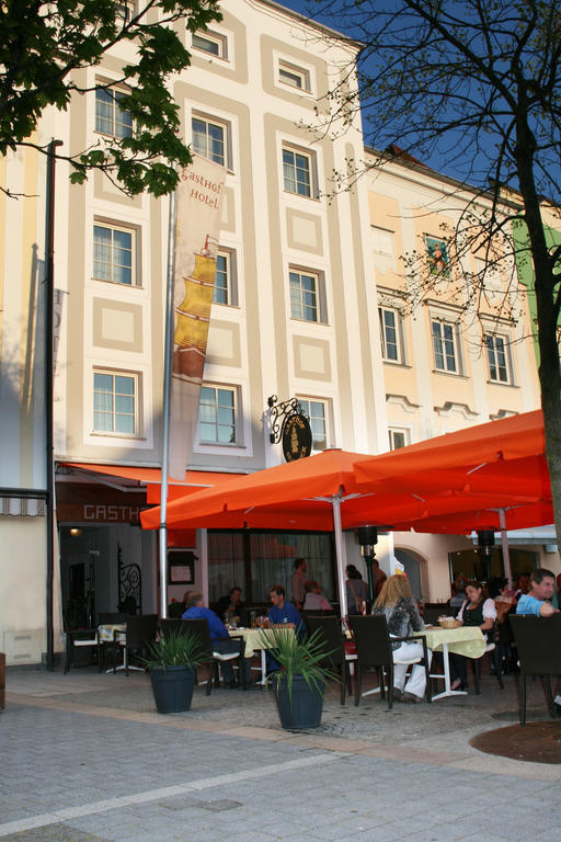 Appartement-Hotel Gh Zum Goldenen Schiff 엔스 외부 사진